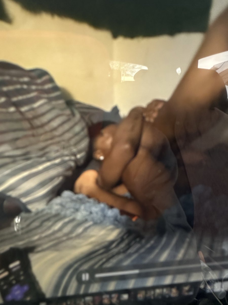 moodswittez's tweet photo. got da shit wet af before we fuked😏 who wants the full video? LIKE, COMMENT, RT #memphis #atlfreaks https://t.co/WFNFDCk65E