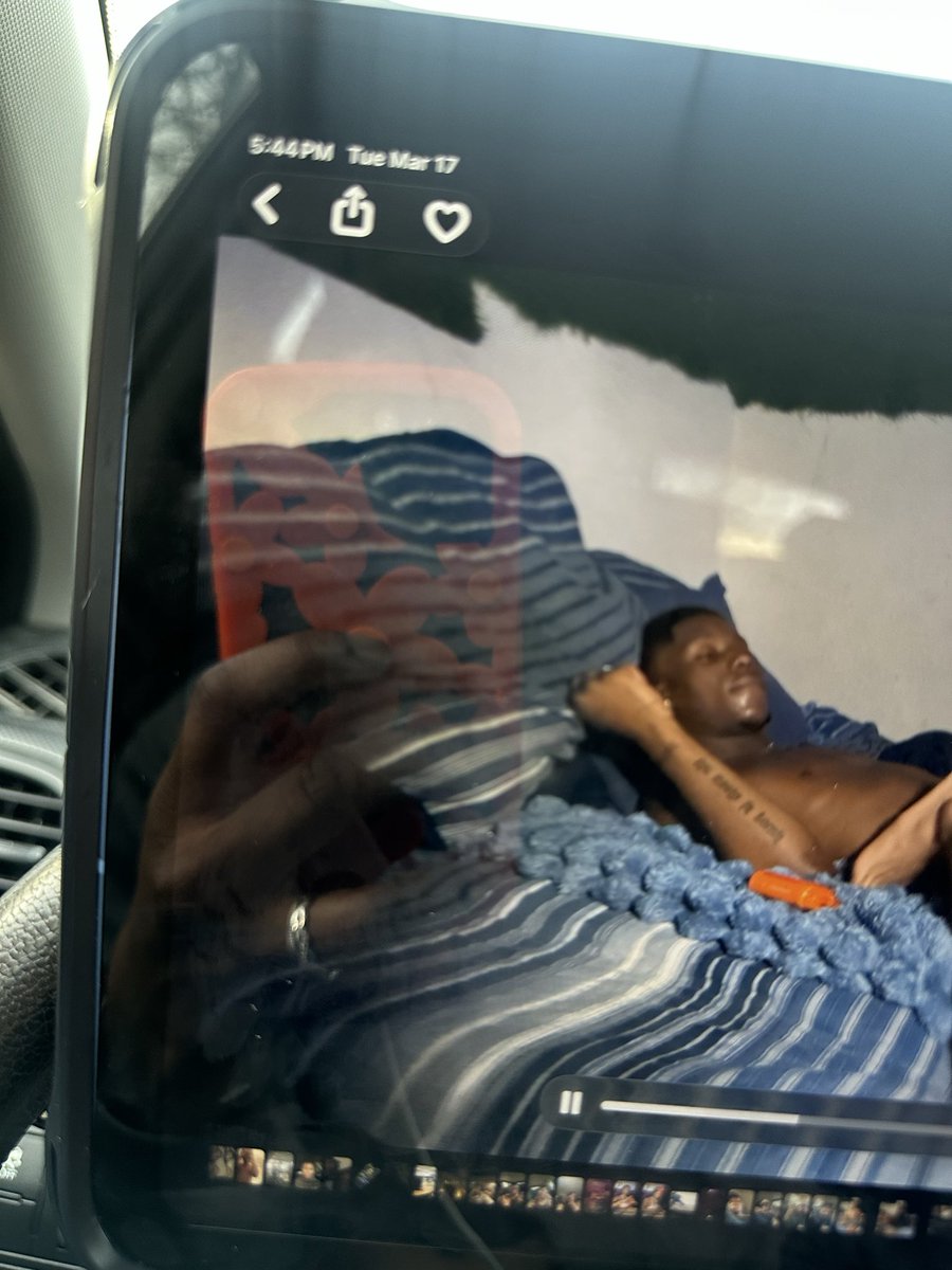 moodswittez's tweet photo. got da shit wet af before we fuked😏 who wants the full video? LIKE, COMMENT, RT #memphis #atlfreaks https://t.co/WFNFDCk65E