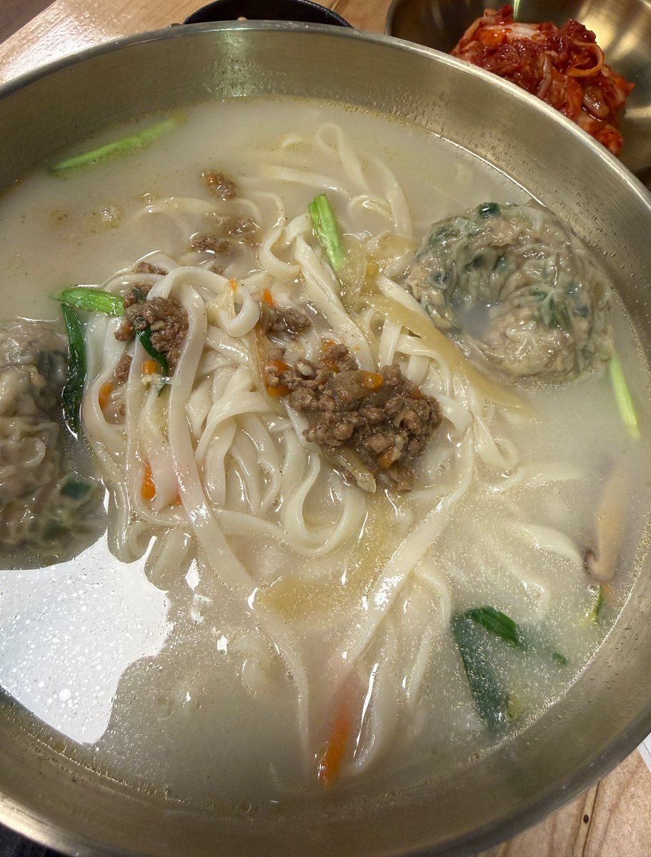 Bain 💌🐻❄️ tweet media