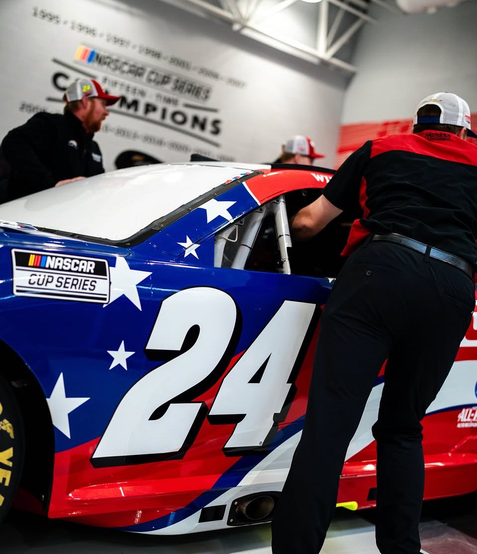 𝐏𝐀𝐑𝐎𝐃𝐘┊ Not @WilliamByron tweet media