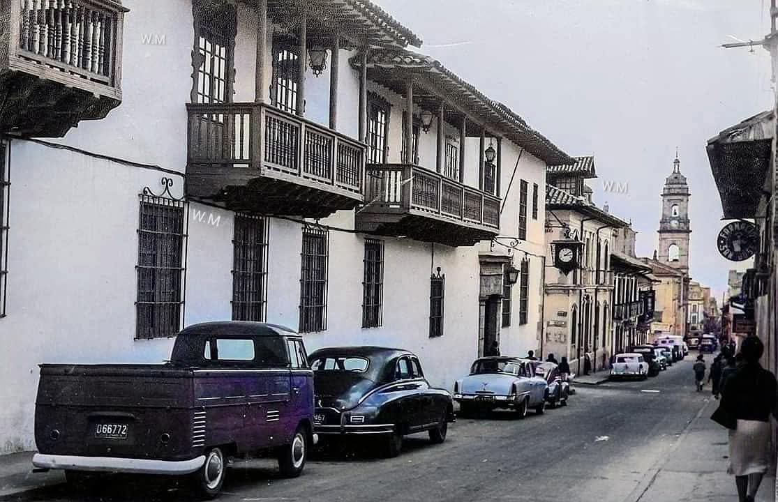 Historia Fotográfica de Bogotá y Colombia tweet media