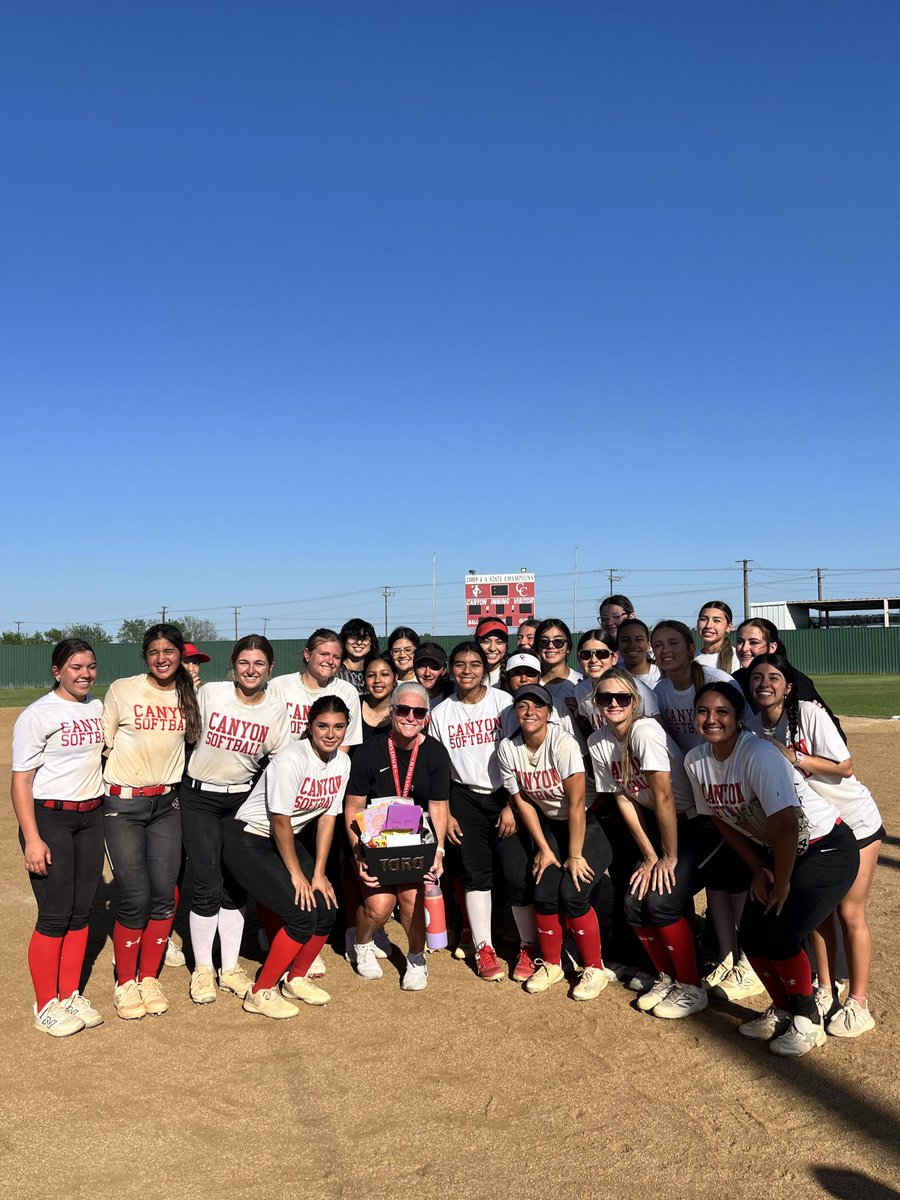 NBCanyonSoftball tweet media