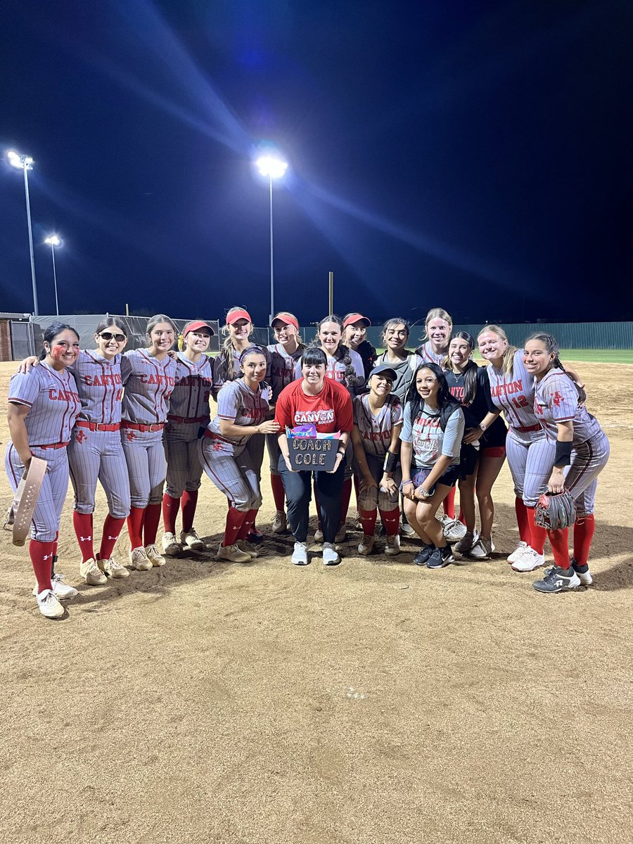NBCanyonSoftball tweet media