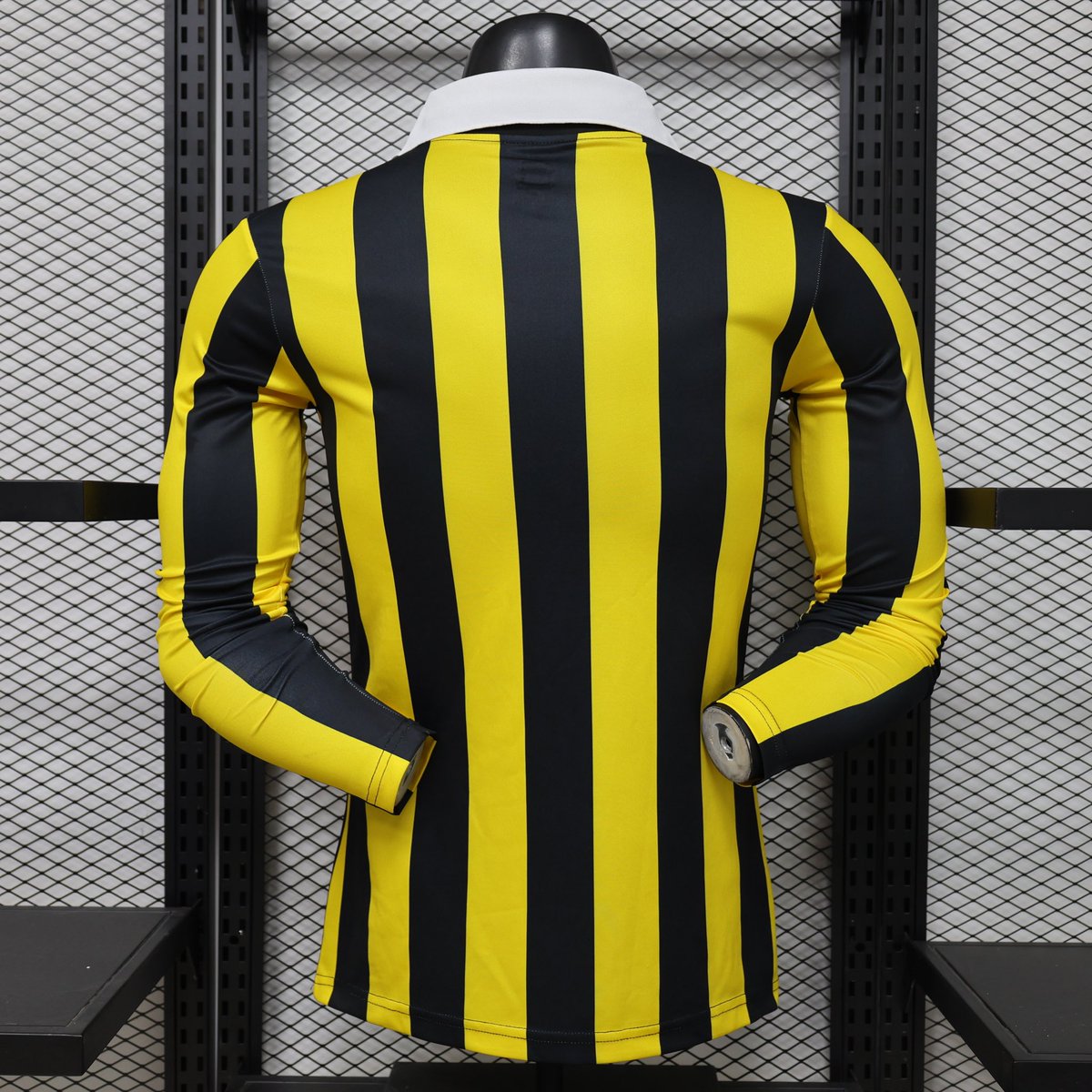 Gracias_store's tweet photo. تيشيرت الإتحاد الخاص بيوم التأسيس 
( فئة اللاعبين ) 
توفر في المتجر 😮‍💨💛💛 

للطلب / https://t.co/VM7fdC8aKu

مع تمارا / ٢٥ ريال 🥶 

#الإتحاد 
#Graciasstore https://t.co/iPOceFAiQL