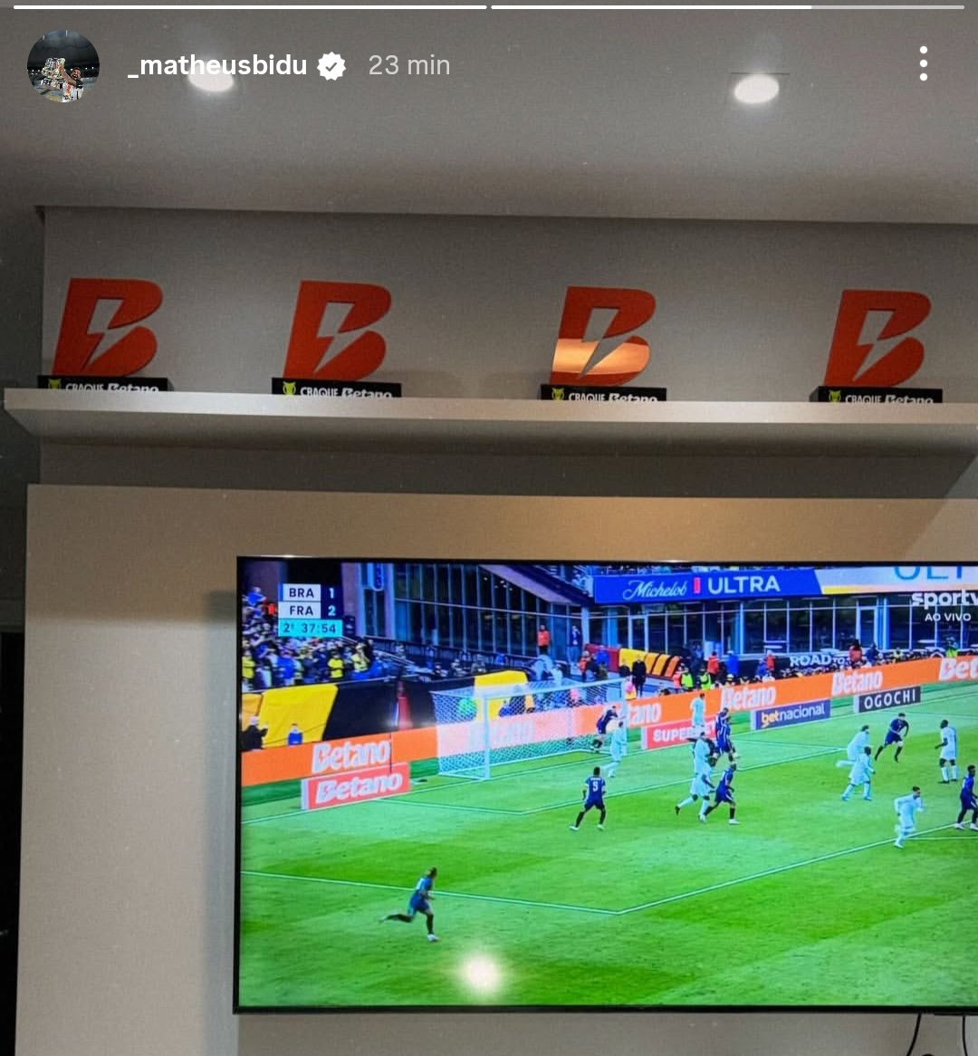 Out of context Corinthians tweet media