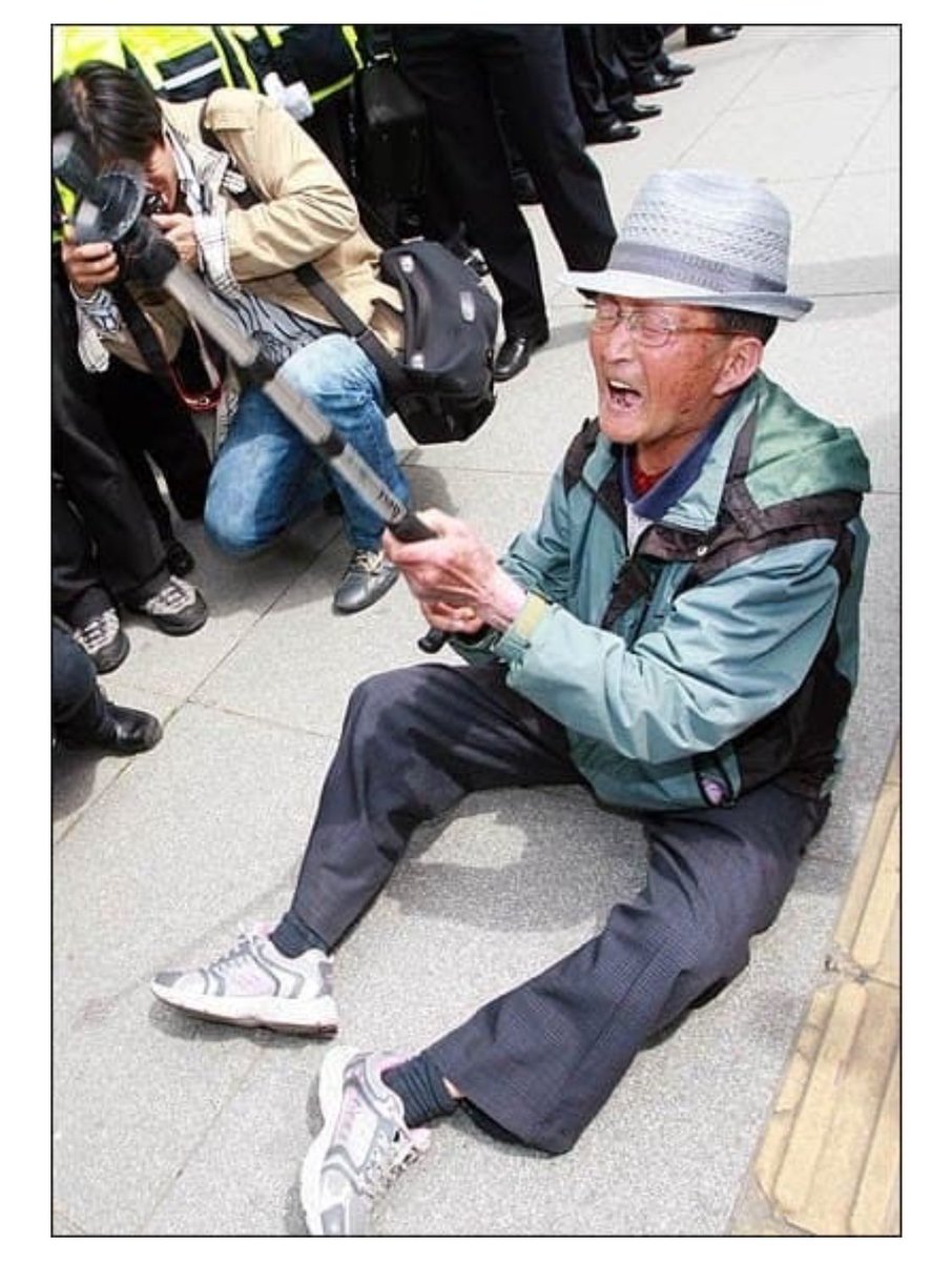 꾸아앙 tweet media