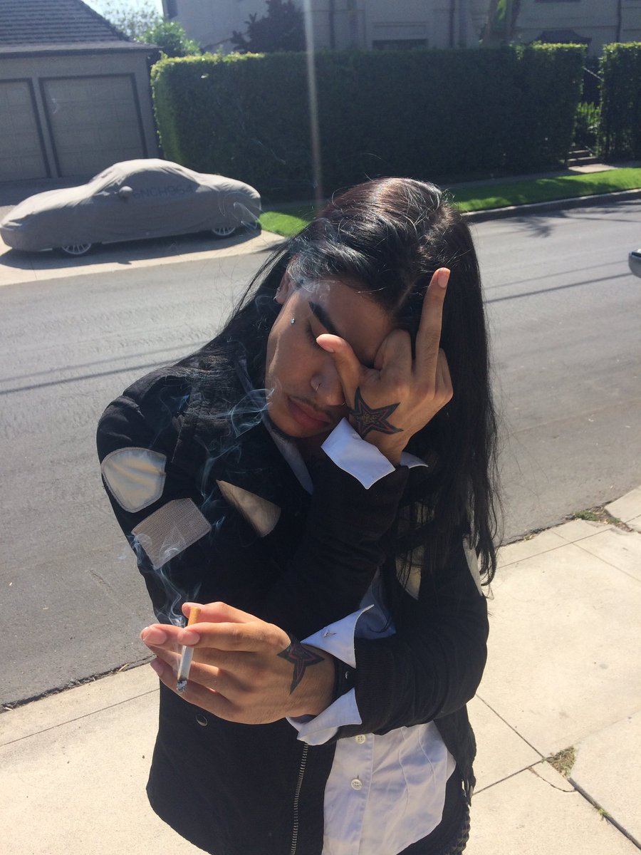 ALIJAH (@vlijahcyrus) on Twitter photo 