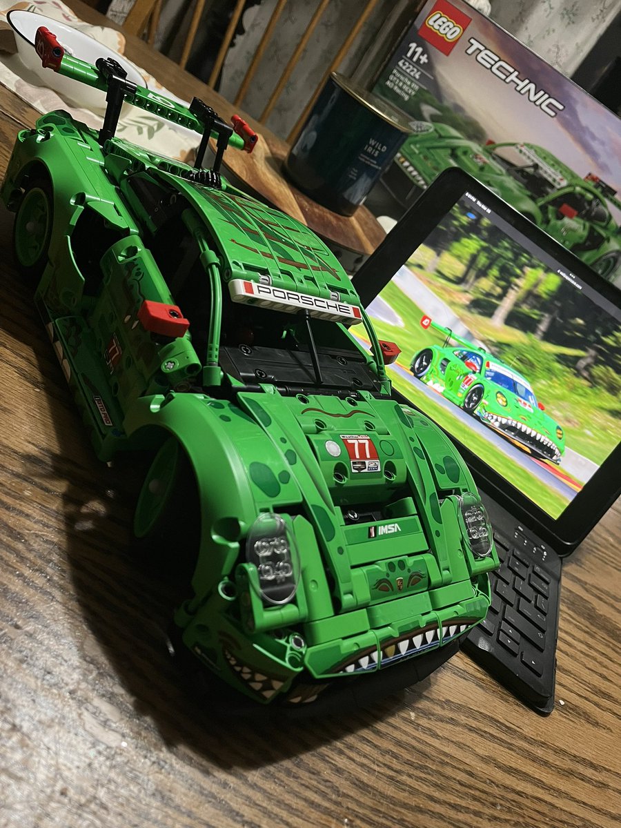 Nathan W. Schneider tweet media