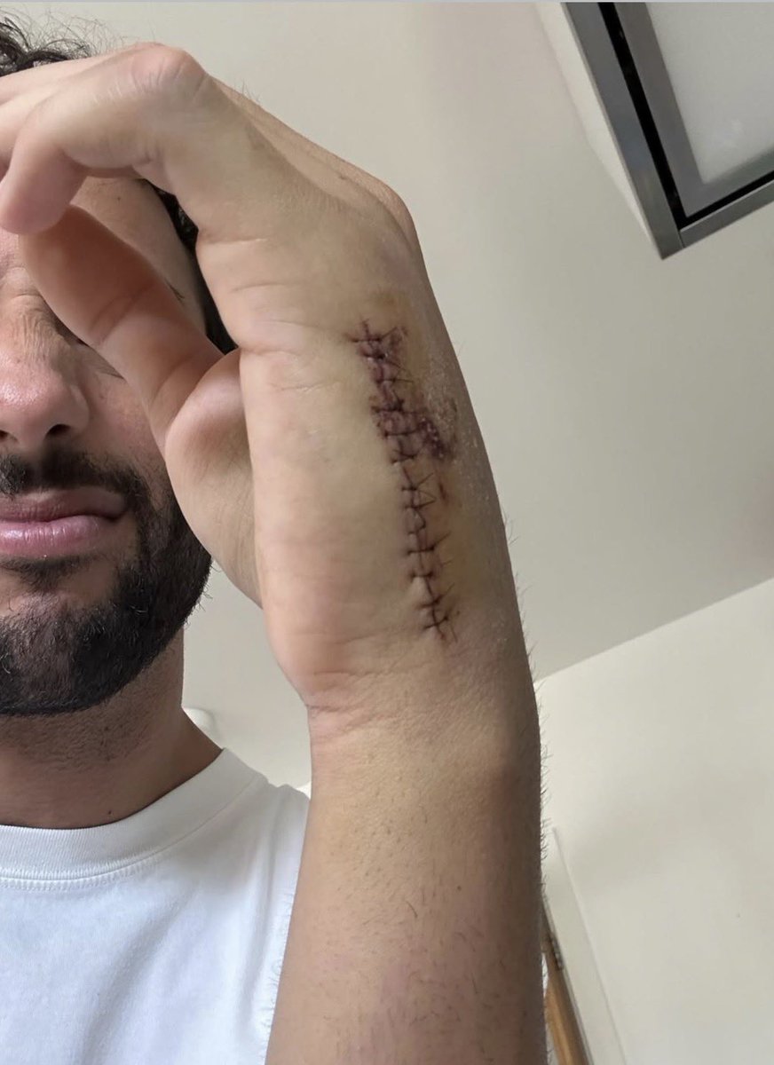 ❅ Isla³🦋❅ tweet media