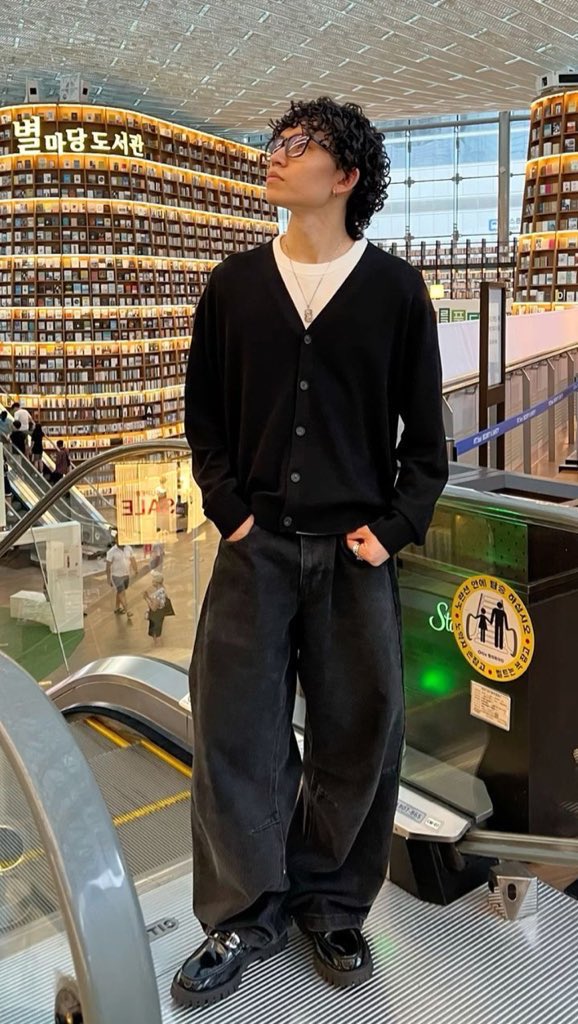 angel 𑁍ࠬܓ tweet media