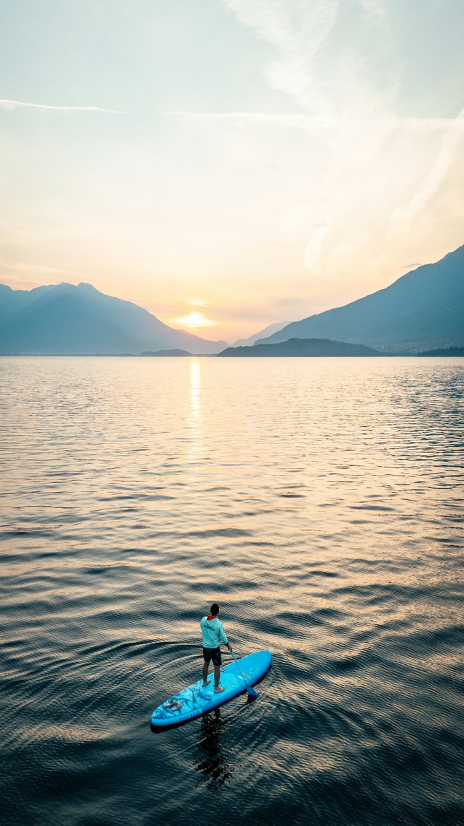 supconnect's tweet photo. Sunset sessions hit different on Lake Como. Quiet water, alpine silhouettes, and one last glide before the day fades into gold.
📍 Lago di Como, Italy
📷 Erik Fabian
#supconnect #standuppaddle #sup #paddlelife #lakepaddle #sunsetsession #lakecomo #paddleboarding https://t.co/RRnpCP2fBX
