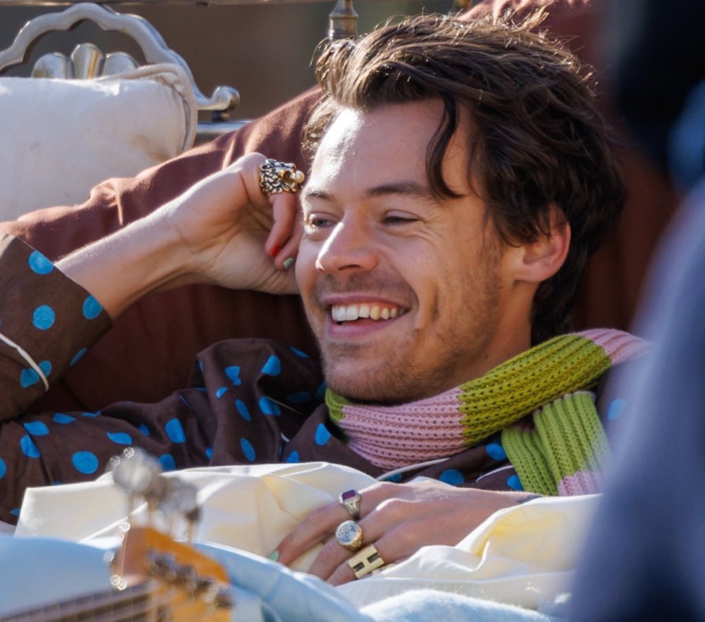 Harry’s Dimple Bot 🪩 tweet media