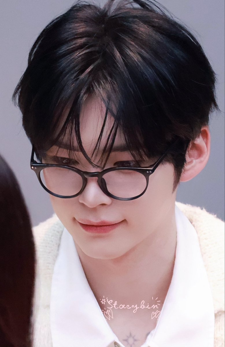 Stacybinnnn tweet media