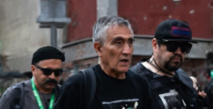 Las espontaneas manifestaciones... lideradas por frentistas, los que sabemos salen del PC...
ahora a ver de donde sacan la platas...
<a href="/GobiernodeChile/">Gobierno de Chile</a> <a href="/minsegpublicacl/">Ministerio de Seguridad Pública de Chile</a> <a href="/subsegpublica/">Subsecretaría de Seguridad Pública</a> 👇
