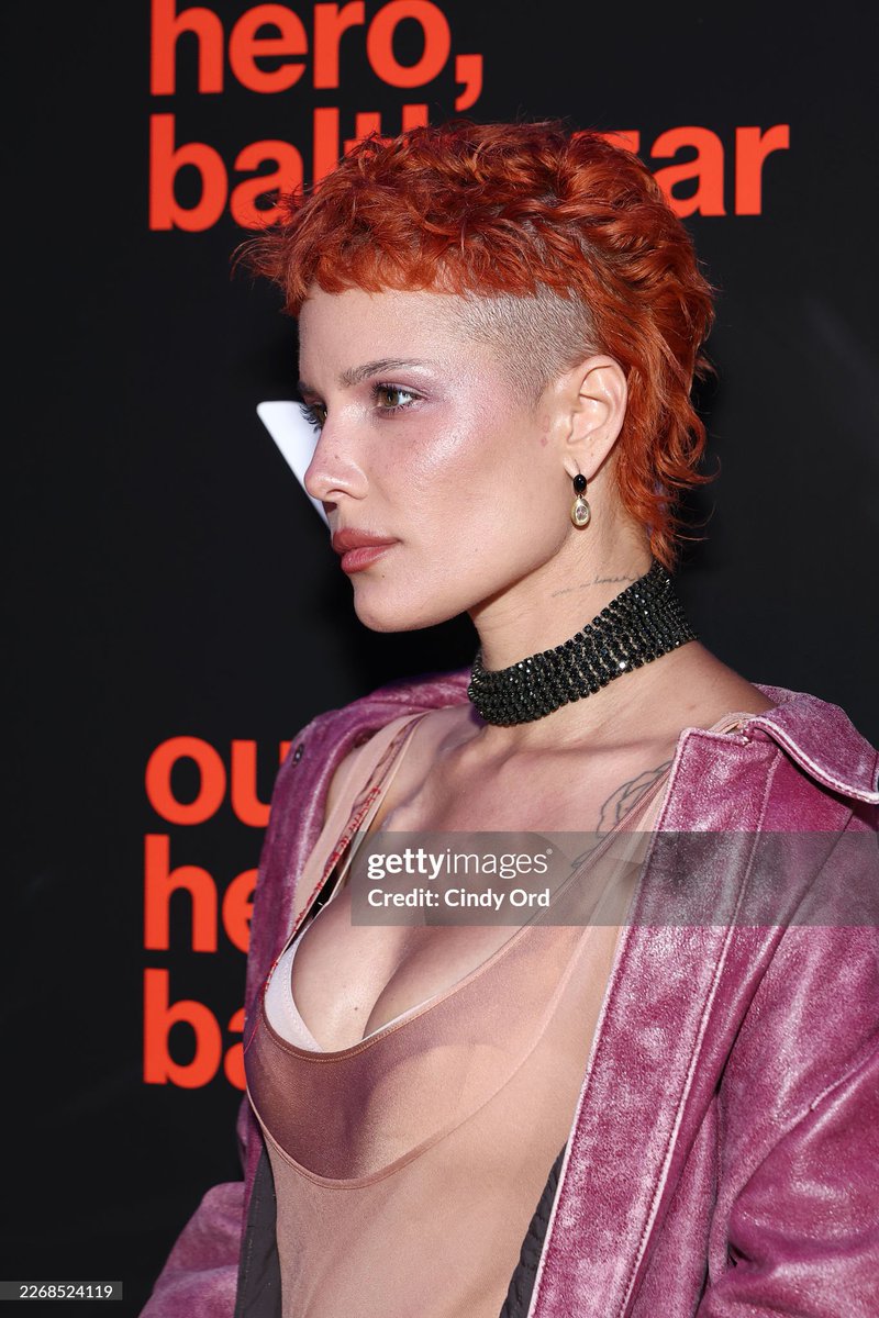 Halsey Archive tweet media