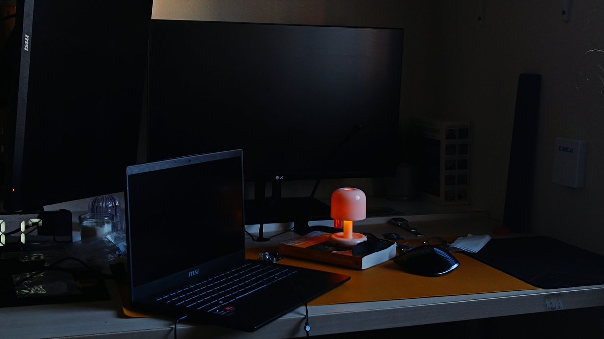 twotechymates tweet media