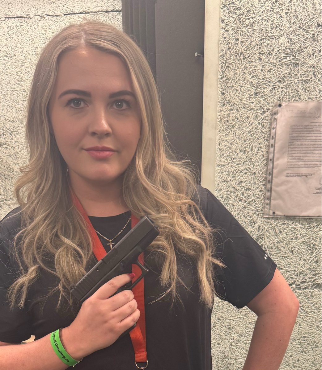 Ashlea Simon tweet media