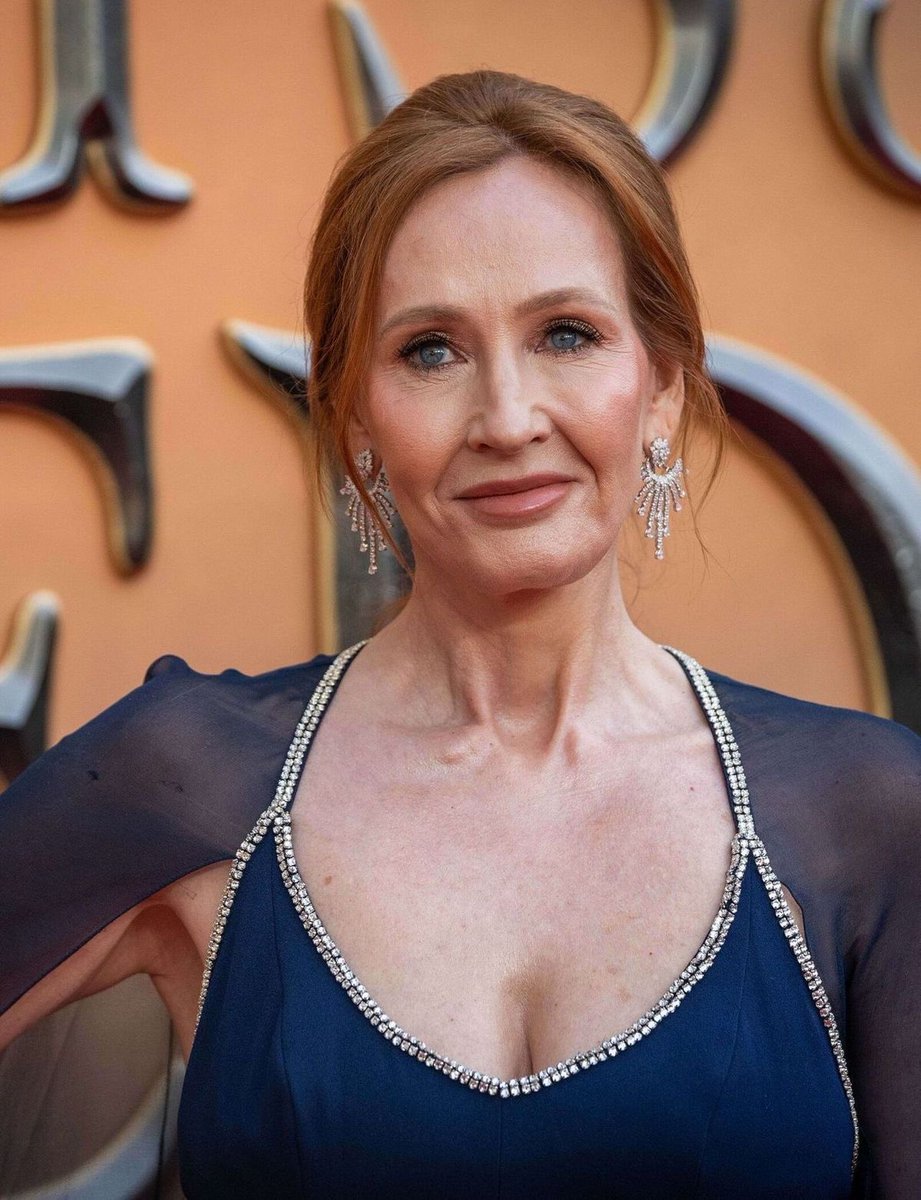 PoppingCinema tweet media