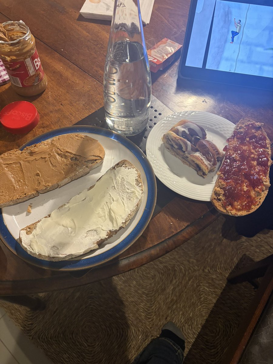 Lani ~ sillytwt, bulimia+sh, -2.2/10kg tweet media