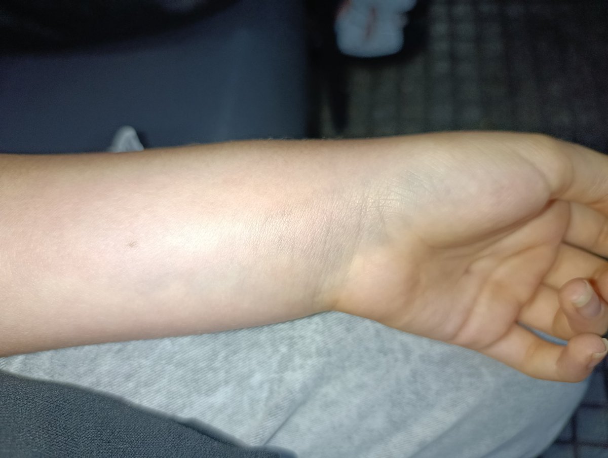 𝖢𝖺𝗋𝗈 🇨🇴 BTS EN COLOMBIAAA MKKAAAA tweet media