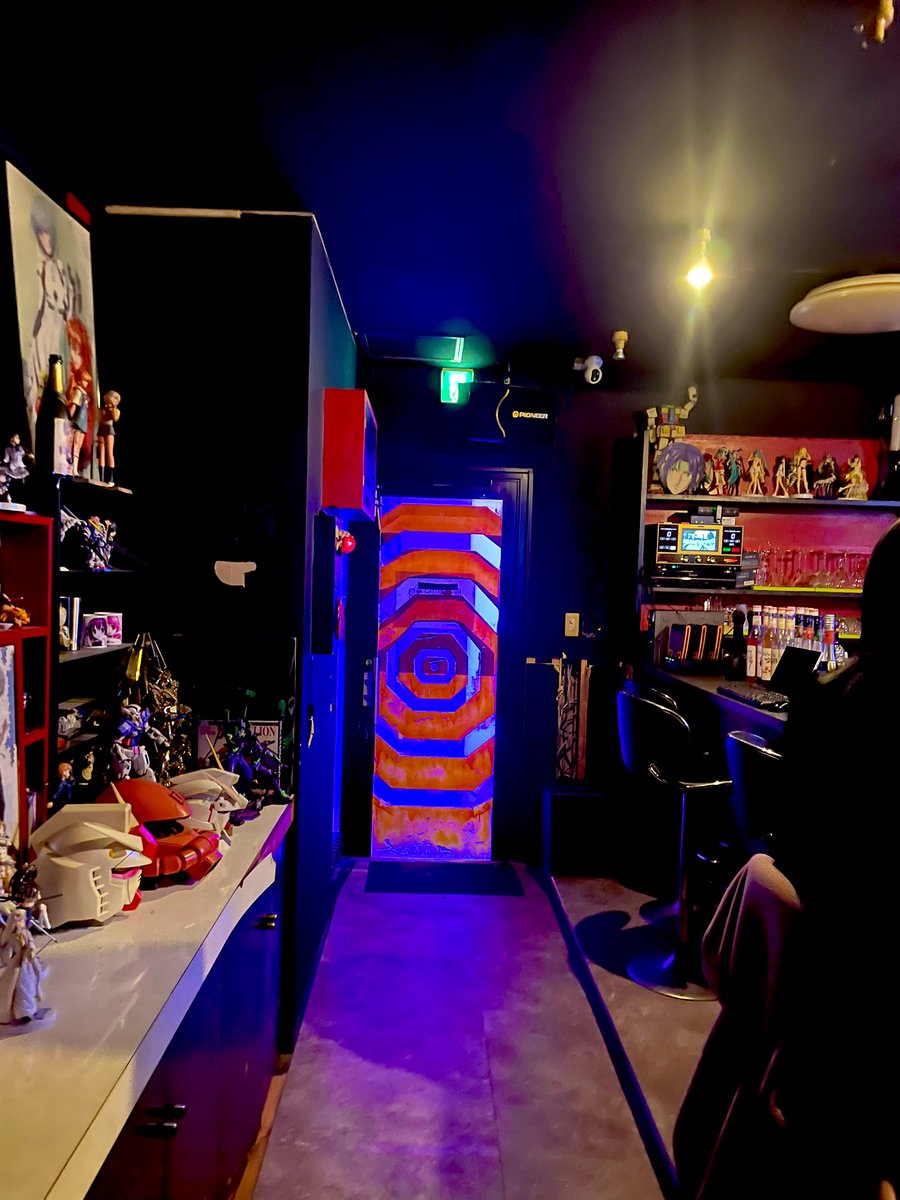 名古屋アニソンカラオケバー ネルフ tweet media