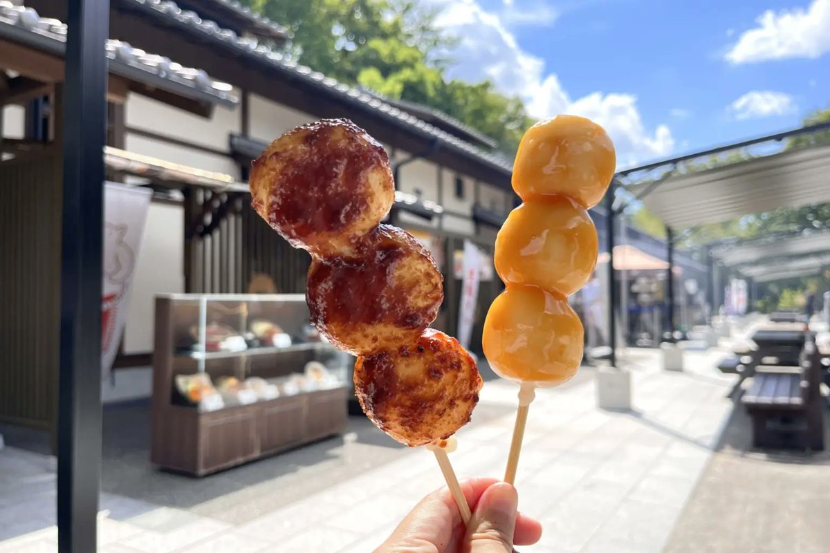 『名探偵コナン 緋色の弾丸』は愛知・名古屋の名所が舞台になってます！

名古屋城・金シャチ横丁も出てきましたね。金シャチ横町は大須に次ぐ名古屋食べ歩きできるスポットなのでぜひ行ってみてください🏯

#名探偵コナン