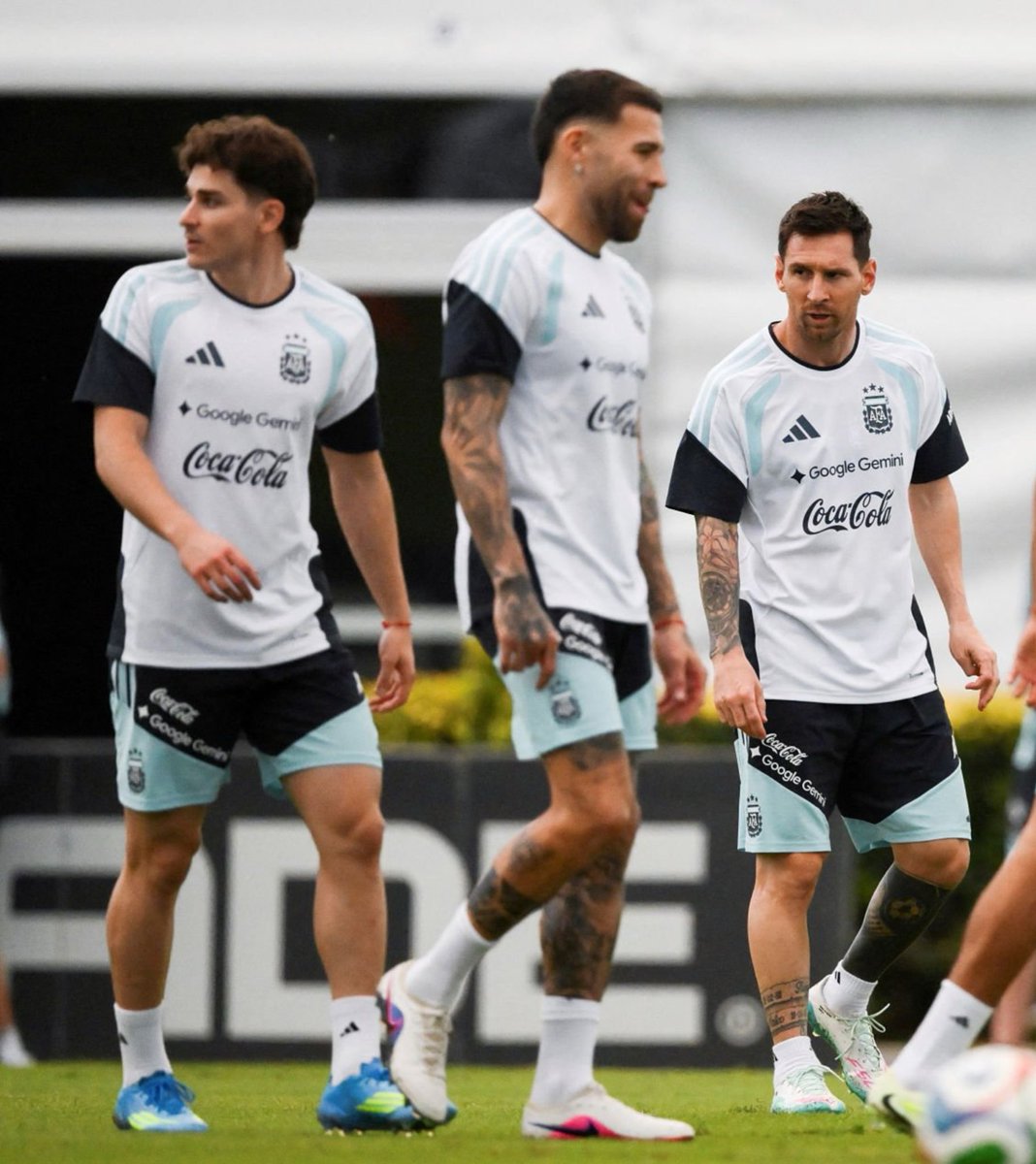 Messi World tweet media