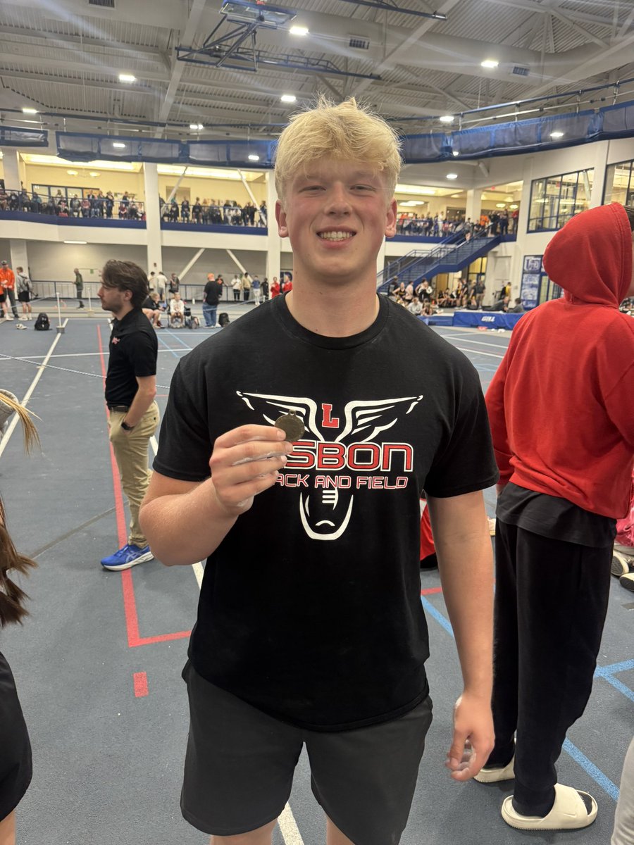 LisbonTF's tweet photo. 🚨Shot-put Indoor Conference Champ🚨
Henry Reiling
Throw: 49 ft https://t.co/8tJdIpgQa3