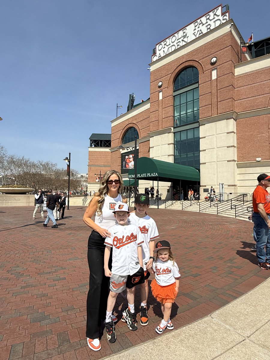 Genevieve Albernaz tweet media