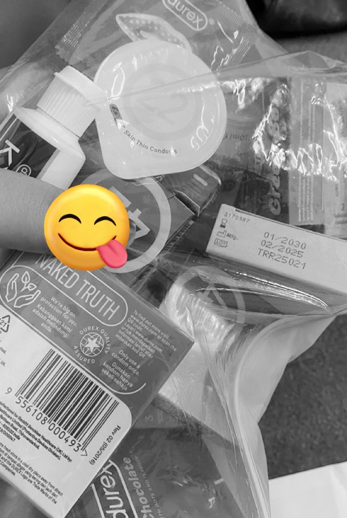 ReeNaaa_96's tweet photo. Banyak lagi ni stock gummy 🤤 next week i open slot back 🥵🍑 https://t.co/mGgv7qJhCE