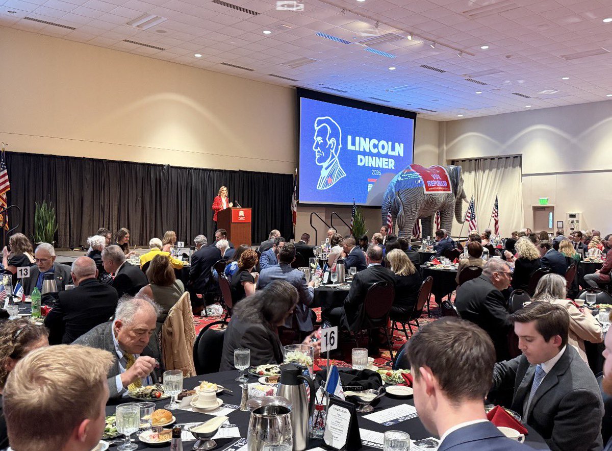 Kim Reynolds tweet media