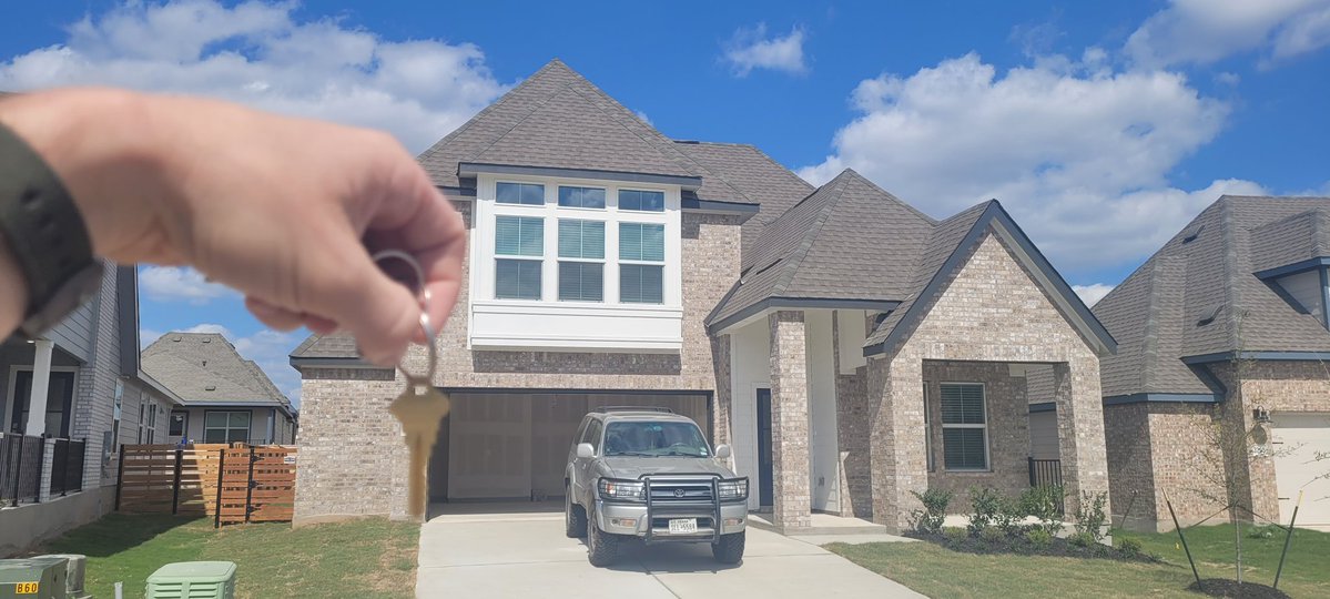 Mr. Stabby tweet media