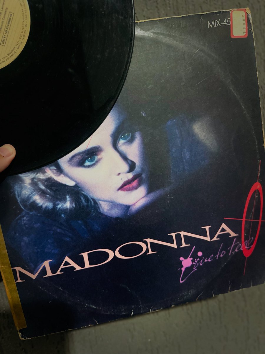 Rock Roger tweet media