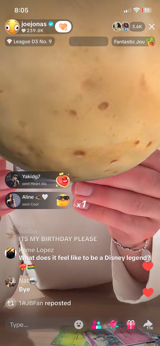 *Sent a potato head!*
<a href="/joejonas/">J O E  J O N A S</a> : can’t see 🤣