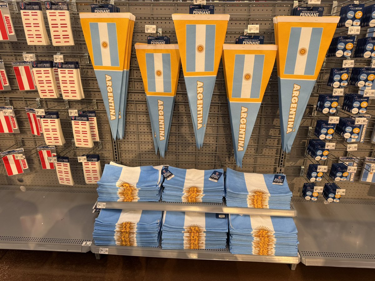 Sir Chandler Blog tweet media