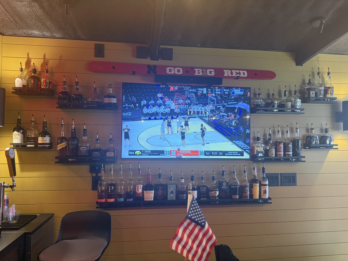 TrizzyGirl's tweet photo. @AdamCarriker94 OKC in our backyard bar https://t.co/HgYN7YsgRn