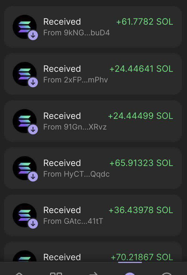 EdwirdClarise's tweet photo. Drop your $SOL address 👇🏻

Like &amp; Retweet + Follow  🔔

Check your wallet in 24 hours! 🎁 https://t.co/s0RkeLw2j4