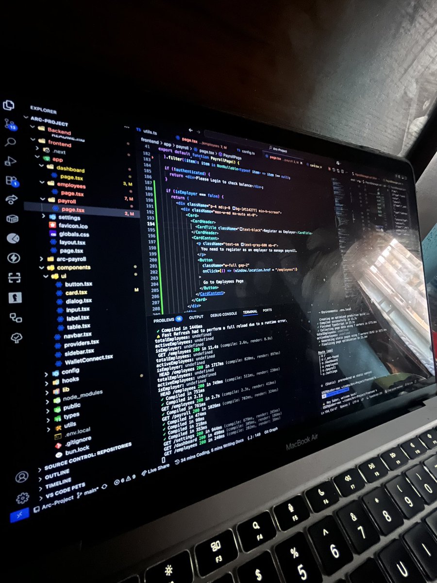 ✝️👻 tweet media