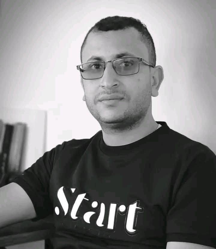 mfares88's tweet photo. The assassination of journalist Abdulsamad AlQadhi by a gunman at his workplace in #Taiz is a tragedy that underscores the grave danger of security vacuum.

Protecting journalists is not a luxury; it is a duty. We demand that the perpetrators be held accountable.ty.
#yemen https://t.co/un6U1yAGUm