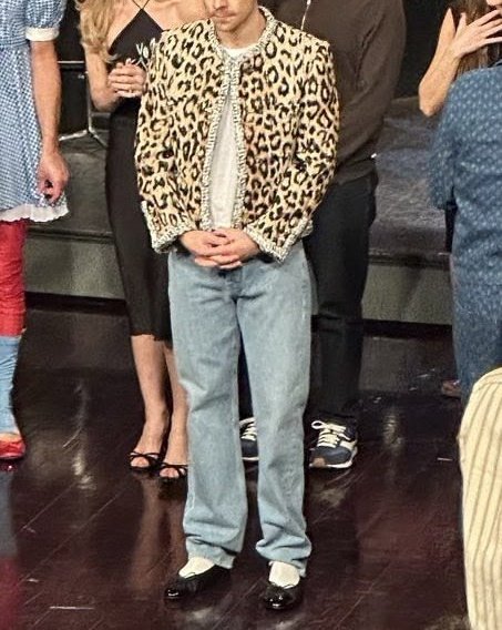 how did deb get here, ᵒᶜᵃˢᶦᵒⁿᵃˡˡʸ໑̣ tweet media