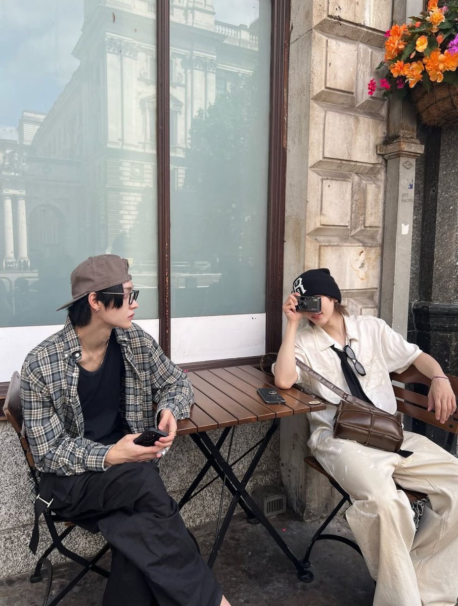 ًandrian tweet media