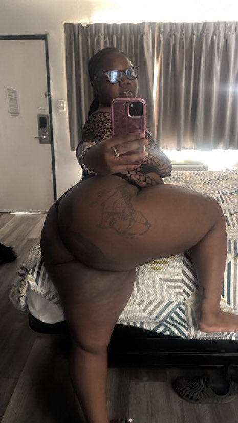 Msnicoleee9🦋🤎 tweet media