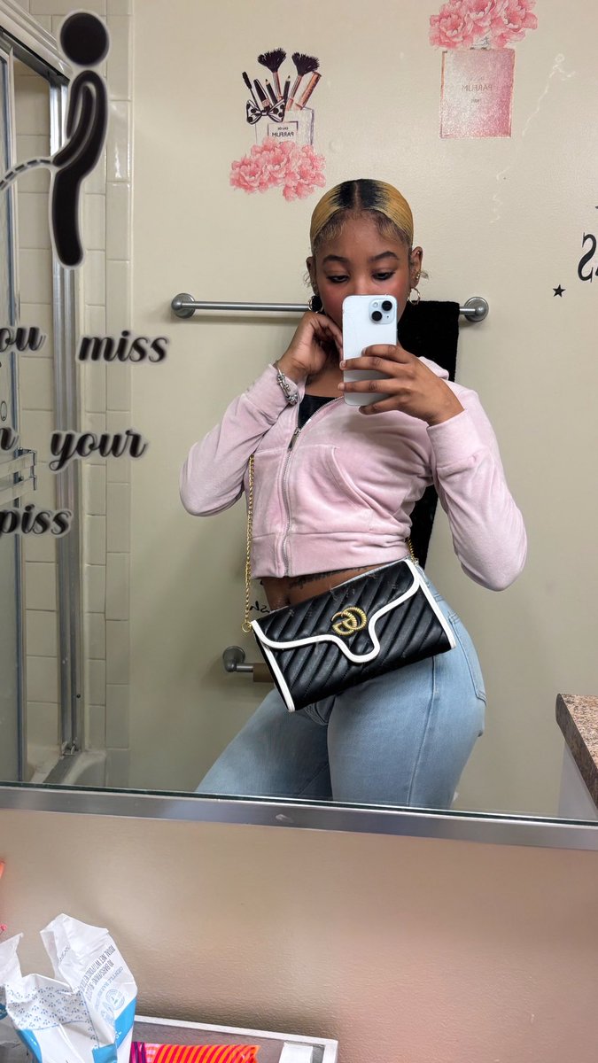 KM🧚🏼♀️ tweet media