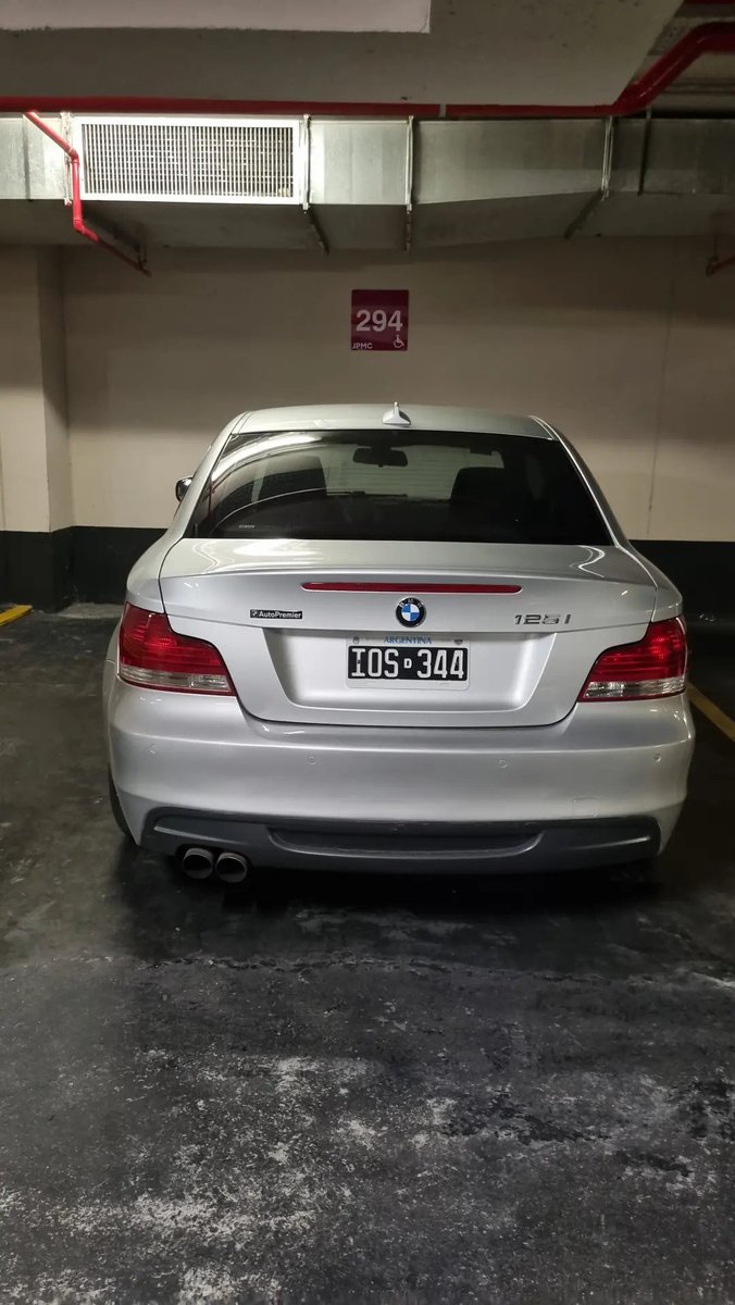 V6 Marketplace tweet media