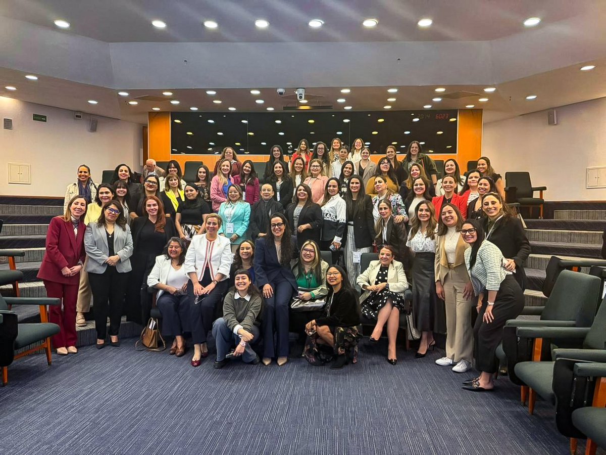 IPADE Business School tweet media