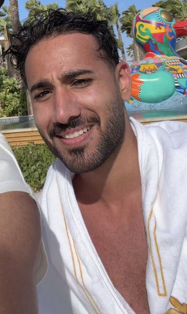 If you can't find a way, create one tweet media