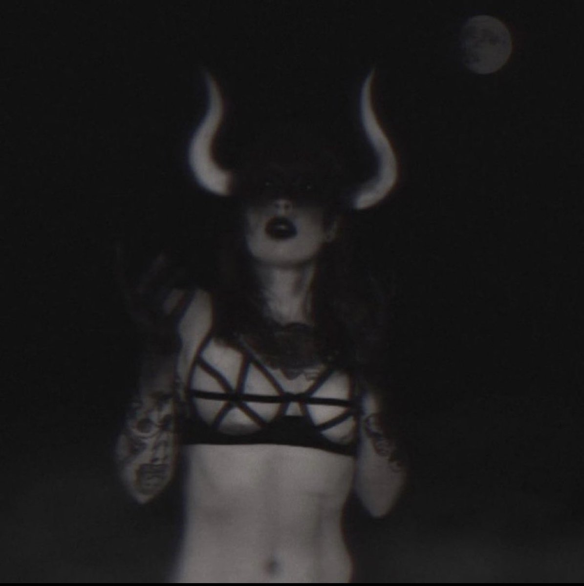 𝐒⃥𝐲⃥𝐧⃥ tweet media