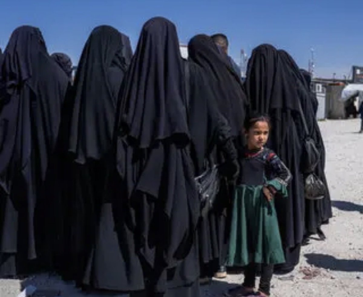 Kelly is so Right tweet media