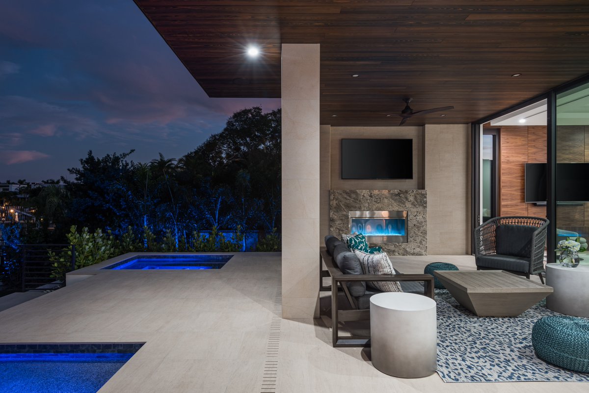 CampagnaHomes's tweet photo. Luxury often lives in the spaces designed for everyday moments. The smallest corners are usually the ones people return to most. 

Comment with your favorite kind of cozy space.

#homerenovation #interiordesign #luxuryhomes #customhomebuilder #tampabayhomes https://t.co/ptHHXXrpgy