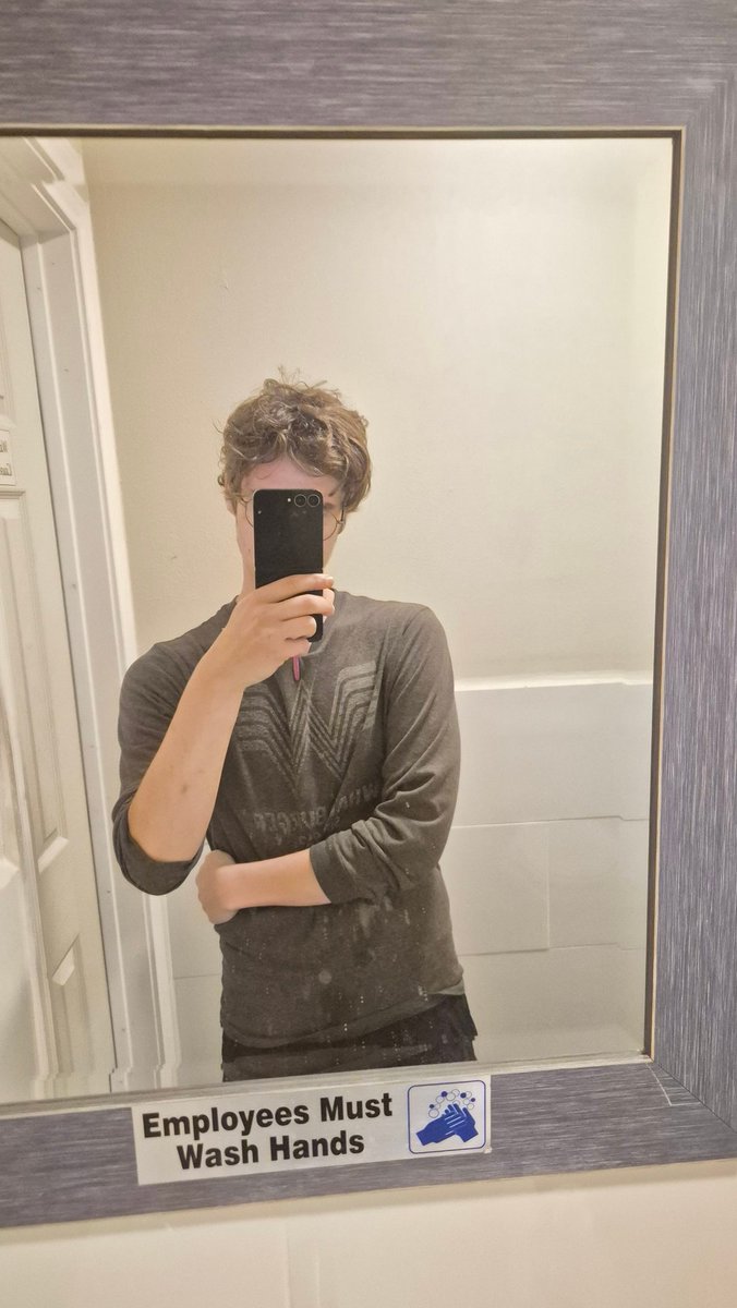 pizzaking1997 tweet media